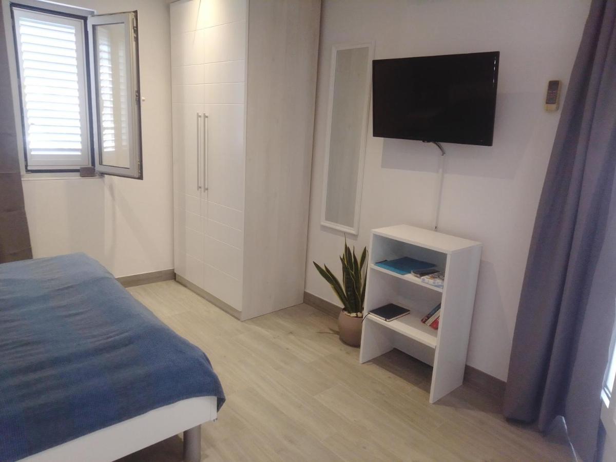 Apartments Haracic Hvar Town Exterior foto